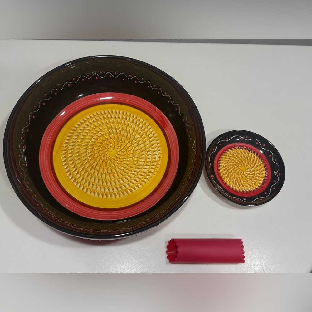 NWOB—-Grater Bowl & Small Grater Dish Set With Garlic Peeler Handmade In Spain